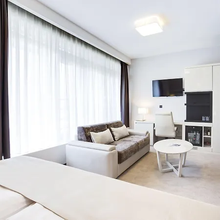 Ξενοδοχείο Heritage 4*